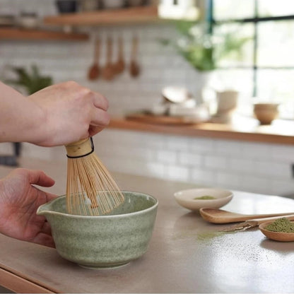 MOMI 4-Piece Matcha Set – Bowl, Whisk, Holder & Scoop + FREE Sieve